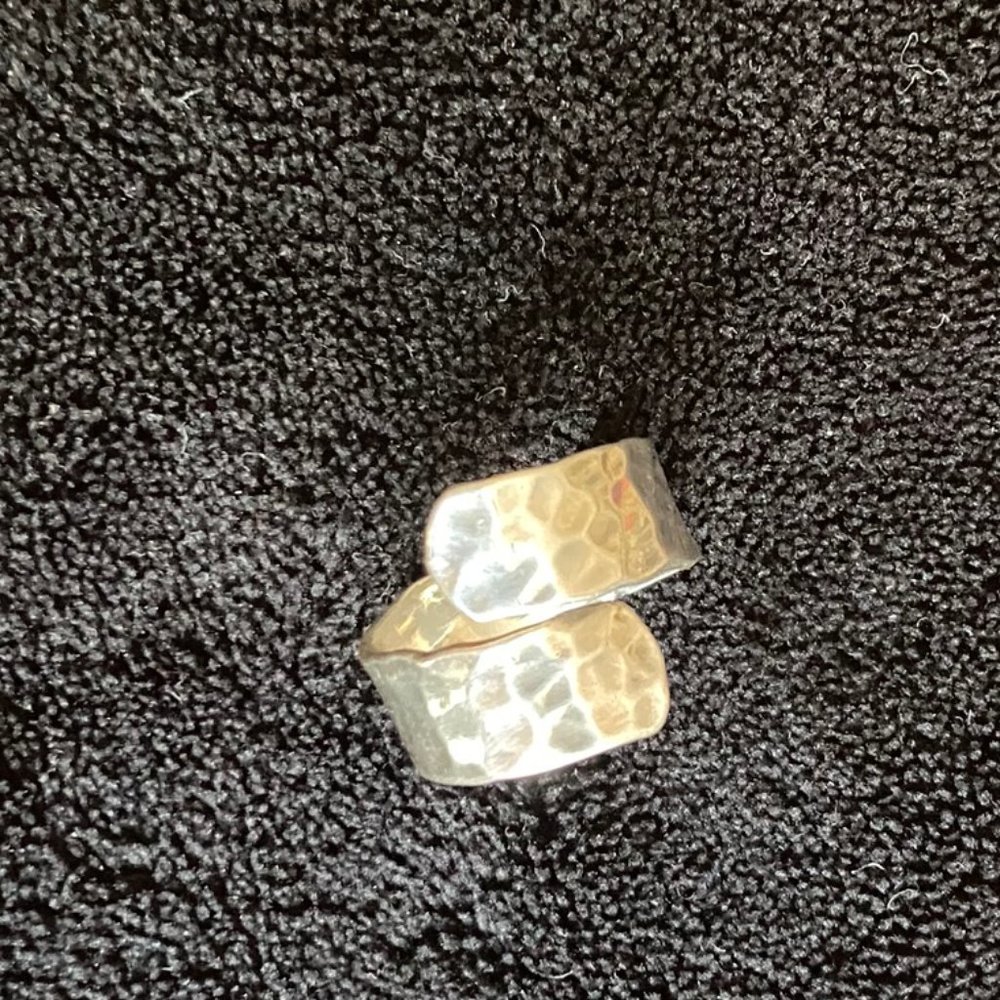 Sterling silver ring, 17.5mm/size 7.5/8